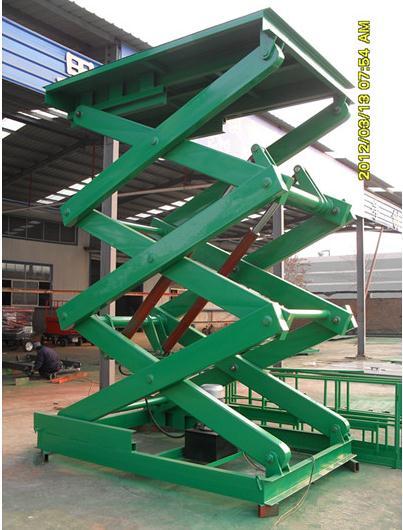 晟越牌固定式升降機