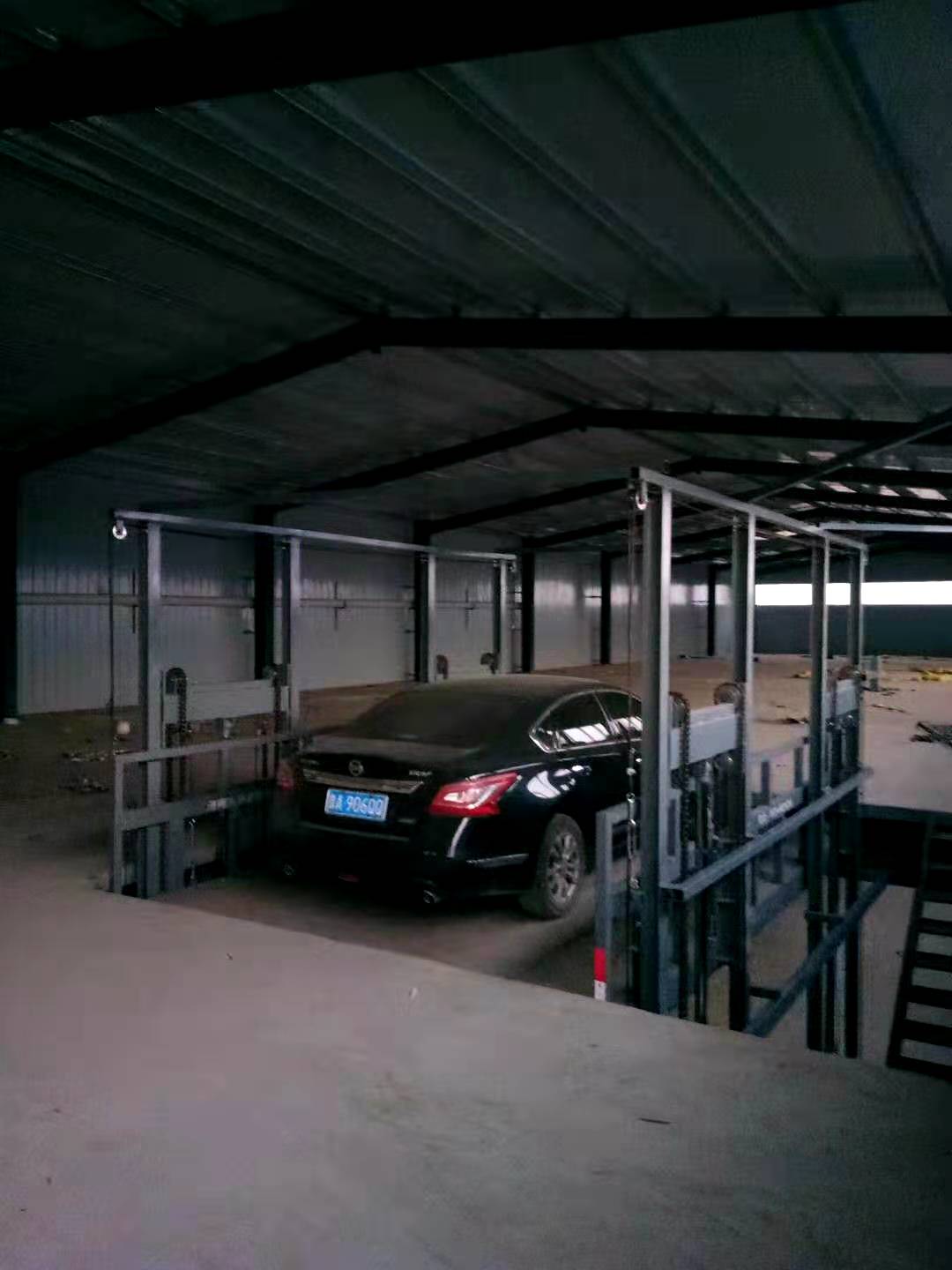 晟越導(dǎo)軌式升降機廠家